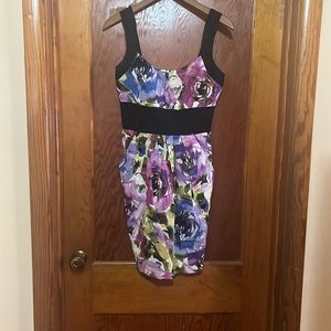 Size 8 B. Smart mini dress with pockets